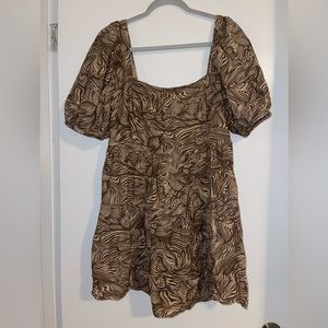 Woman’s House of Harlow Babydoll Dress size L